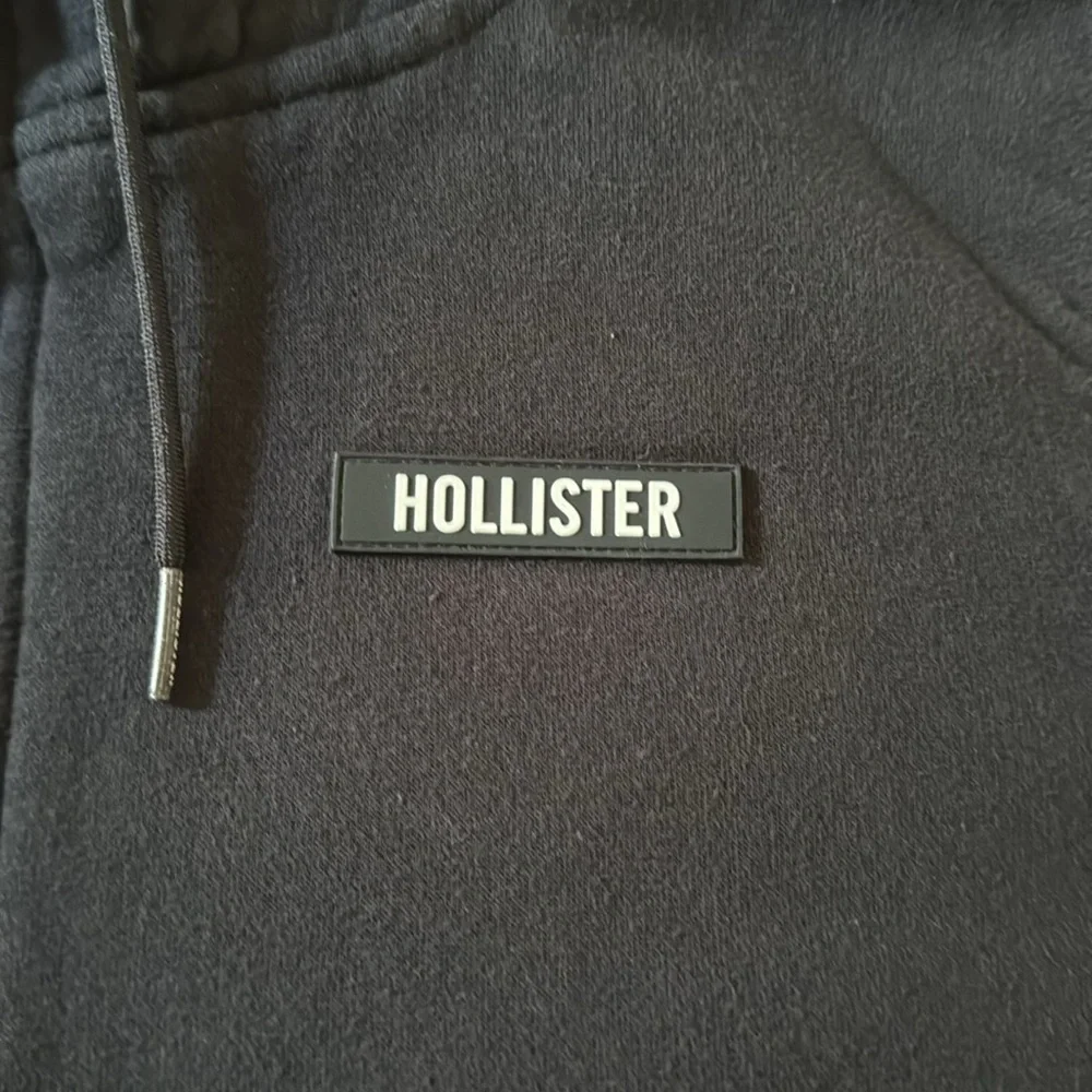 Hollister - Fleece Zip-Up Hoodie - Picture 2 of 5
